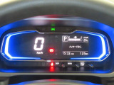 燃費のいい運転をするとイルミネーションがブルーからグリーンへ変化します。楽しくエコドライブできます。