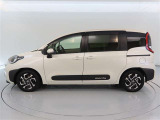 両側パワースライドドア付きだから、狭い駐車スペースなどでの 乗り降りラクラク!小さなお子さまのいるご家庭には嬉しい装備。