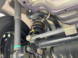 お車を安心してお乗りいただく為には、足回りの定期点検が欠かせません。サービスサポート(有償保証)では無料点検もご提供しており、安心のカーライフをお過ごしいただけるサポート体制が整っています。