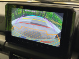 【バックカメラ】駐車時に後方がリアルタイム映像で確認できます。大型商業施設や立体駐車場での駐車時や、夜間のバック時に大活躍!運転スキルに関わらず、今や必須となった装備のひとつです!