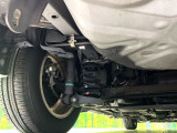 お車を安心してお乗りいただく為には、足回りの定期点検が欠かせません。サービスサポート(有償保証)では無料点検もご提供しており、安心のカーライフをお過ごしいただけるサポート体制が整っています。