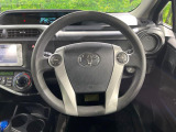 インテリアに合わせたデザインのステアリングは、運転される方のことも考え、運転しやすい形状、大きさです。是非一度、実際に触ってお確かめください。