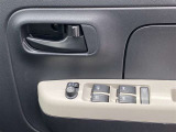 運転席窓操作部