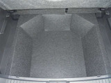 ☆ラゲージルーム下には、大容量収納可能なスペースもあるのでたくさんのお荷物もお積み頂けます♪