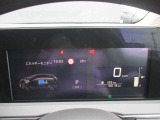 メーター内のカラーデイスプレイには運転をサポートする情報を表示します。