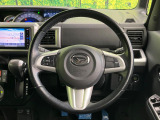 【純正革巻きステアリング】上質な革を使用することで、手にしっかり馴染みとても運転しやすいハンドルです♪