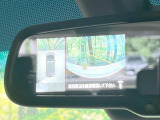 【マルチアラウンドモニター】専用のカメラにより、上から見下ろしたような視点で360度クルマの周囲を確認することができます☆死角部分も確認しやすく、狭い場所での切り返しや駐車もスムーズに行えます。
