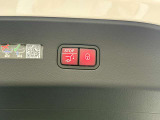 納車前には、メーカー規定に基づき、認定中古車ならではのしっかりとした整備をしてからご納車させて頂きます。熟練のメカニックがお客様に届く事を思い、1台1台入念に点検、整備致します。
