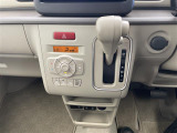 【オートエアコン】車内温度を感知して自動で温度調整をしてくれるのでいつでも快適な車内空間を創り上げます!