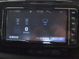 嬉しい装備です♪フルセグTV・DVD再生・Bluetoothオーディオに対応しています!!