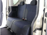 ゆとりある広々とした車内空間は、ドライブを始め買い物やレジャーなど、幅広く活躍します。一人でもみんなとでもお出かけを楽しみましょう!