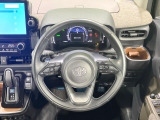 【純正革巻きステアリング】上質な革を使用することで、手にしっかり馴染みとても運転しやすいハンドルです♪
