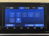 Bluetooth対応、CD/DVD再生機能付き。お好きな音楽を聴きながらのドライブは楽しいですよね〜♪