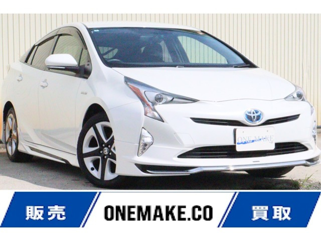 プリウス 1.8 S ツーリングセレクション E-Four 4WD 