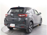 リヤ5面はプライバシーガラス☆強い日差しや車外の視線から室内を守ってくれます。