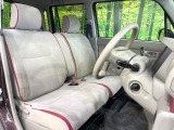運転席シート廻りは使用感も少なく、良好な状態となっています。丁寧に使われていたことがよくわかりますね。