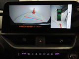 純正ナビ付です。もちろん車両後方を表示するバックガイドモニターが付いていて車庫入れ安心!