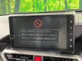 【ディスプレイオーディオ】お手持ちのスマートフォンとの連携で、ナビや音楽再生など各種アプリを使用可能。スマホに近い感覚でお使いいただけます♪