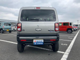 雨の日でも荷物の積み下ろしがしやすいハッチバックタイプのバックドア☆梅雨の時期は助かりますね☆