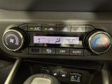 【 オートエアコン 】車内温度を感知して自動で温度調整をしてくれるのでいつでも快適な車内空間を創り上げます!