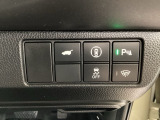 障害物センサー搭載!車両前方と後方に搭載されたセンサーが周辺の障害物を検知します!