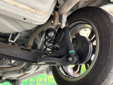 お車を安心してお乗りいただく為には、足回りの定期点検が欠かせません。サービスサポート(有償保証)では無料点検もご提供しており、安心のカーライフをお過ごしいただけるサポート体制が整っています。