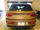 弊社では全車AIS(検査専門機関)の査定を受けており、300項目以上を検査したAISの車両品質評価書を付けてお渡しいたします。