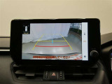 バックモニターがついていますのでバックでの駐車が苦手な方でも大丈夫です。実際のバック駐車は目視確認と合わせてお使い下さい。