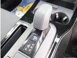 【車屋】として、長く車業界に従事した経験豊富なスタッフが多数在籍しております。