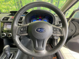 【純正革巻きステアリング】上質な革を使用することで、手にしっかり馴染みとても運転しやすいハンドルです♪