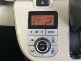 オートエアコンを装着しておりますので車内をお好みの快適な温度に保つことが可能です!