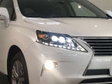 LEDヘッドライトです。デザイン性がよくとても明るいので、夜間の走行や悪天候でも安心です。しかも長寿命!