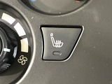 【シートヒーター】寒い日に重宝するシートヒーター!エアコンより早く温まってくれるので寒がりの人も安心ですね♪エアコンの温風は乾燥するから苦手、という方にもをおすすめです。