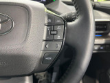 【レーダークルーズコントロール】高速道路での長距離走行が楽に!!自動で速度を保つクルーズコントロールが、衝突軽減システムと連携し、前方の車両を感知して車間を保つように速度調節してくれます!!