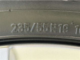 235/55R19