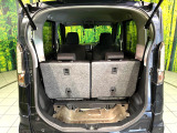 普段のお買い物や通勤、送迎等に十分な荷室スペースを確保しております。セカンドシートを倒すと、大きな荷物の積載も可能です♪