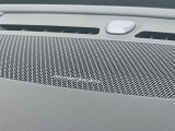 【harman kardon】ハーマンカードンのHi-Fiスペシャリストと共に、モデル別に開発・設計された専用チューニングが臨場感溢れる音響空間を実現しています。