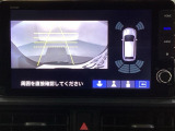 バックでの車庫入れも安心です! リアカメラが付いているバックモニター付のナビを装備しております。バンパーについているソナーや、操作線もついており距離感も画面から確認できます。