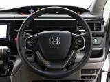 【運転席まわり】Honda独自の設計思想に基づき、自然に手を伸ばした先に操作したいものがあるようレイアウトを追求 !