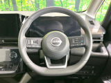 【純正革巻きステアリング】上質な革を使用することで、手にしっかり馴染みとても運転しやすいハンドルです♪