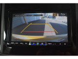 車内の人や荷物で後方視界が悪い時に、後方映像をしっかり表示。バックや駐車時も安心です。
