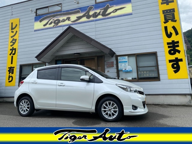 ヴィッツ 1.3 F 4WD 