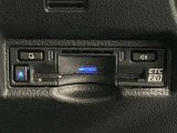 ETC車載器です!高速道路の料金所で慌てて小銭を探すことも無くなります。キャッシュレスでスイスイ、ストレスフリー♪