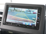 【バックカメラ】駐車が苦手な方でも安心してお乗りいただけます。リバース連動で画面が切り替わるのでとっても便利です。