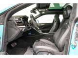 Fully Electric Front Seats with Ventilation and Massage