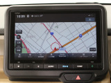 【純正8インチナビ】使いやすいナビ操作にオーディオ機能も充実!Bluetooth接続で運転中のハンズフリー電話や好みの音楽を車内に流す事が出来ます。ラインナップや車種に応じて豊富な機能が使用可能♪