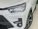 【シーケンシャルターンランプ付きLEDヘッドライト】人気の『流れるウィンカー』付きのLEDヘッドライトを装備♪高級感はもちろん、点灯時は存在感たっぷりで他車からも認識されやすく安心です。