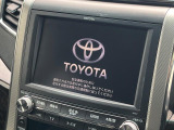 【純正ナビ】人気の純正ナビを装備しております。ナビの使いやすさはもちろん、オーディオ機能も充実!キャンプや旅行はもちろん、通勤や買い物など普段のドライブも楽しくなるはず♪