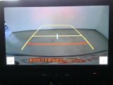 バックモニター付き。 車両後方の映像が画面に表示されるので、車庫入れが苦手な人も安心です。ただし、目視確認もお忘れなくお願いいたします。