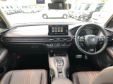 【インパネ全体】手が届きやすく、どなたでも運転しやすいです。シンプルで使いやすい設計になっています!